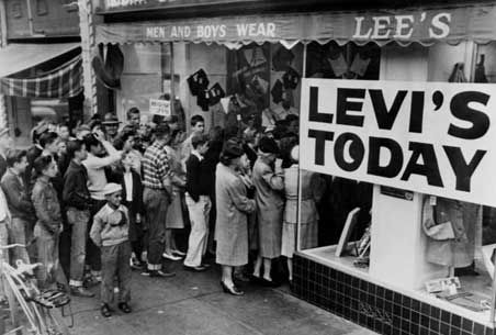levis-company-history-1989